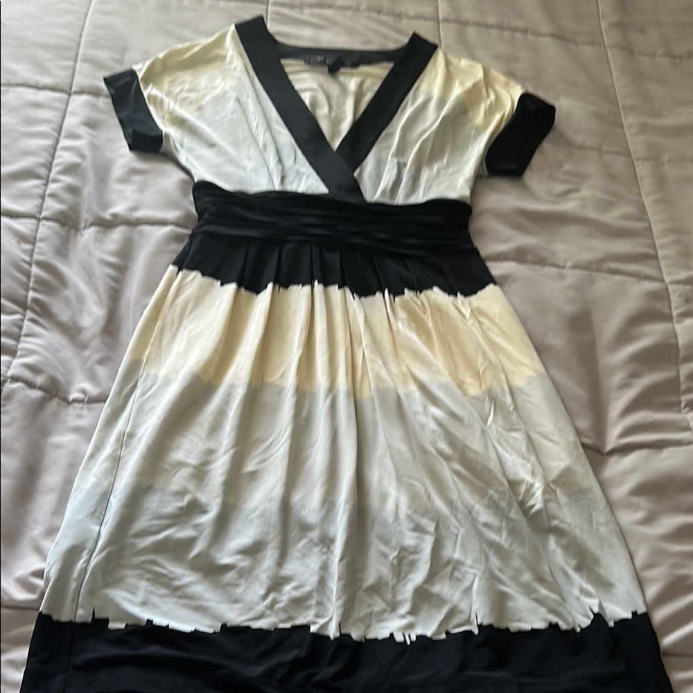BCBGMaxAzria Cream Ruffled Tiered Midi Dress